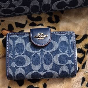 Brand NEW Coach Denim Blue Signature Wallet.